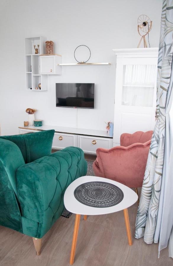 Elis Apartment By Oasis Homes Oradea Luaran gambar